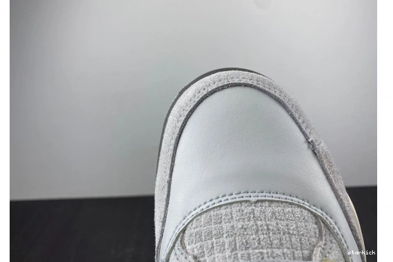 DV3742-021 Photon Craft Retro SE Dust DV3742-021 Jordan 4 0122